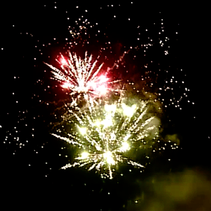 Galaxies™ 100-Shots XL® Aerial Finale Set® XL® Finale Sets® (Up to 2000 Grams)