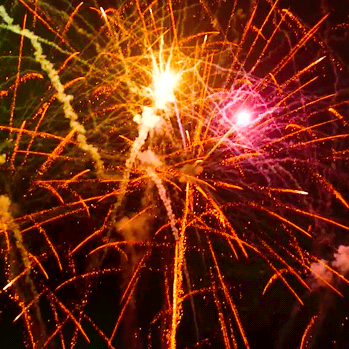 UV® 72 SHOTS COMPOUND™ CAKE